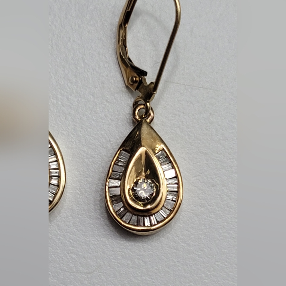 14k gold and diamond earrings! - Picture 9 of 10